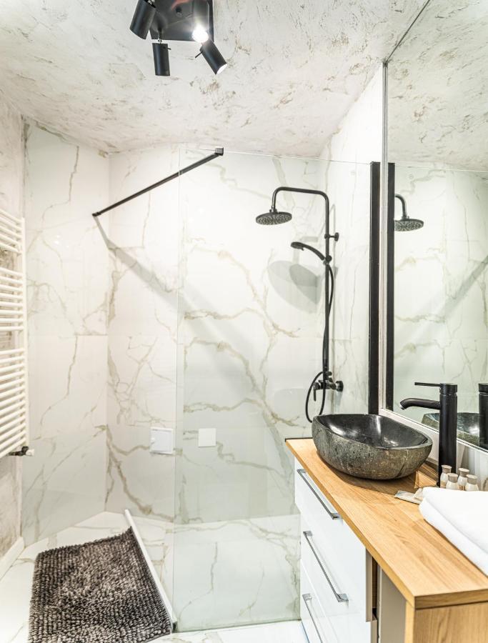 The Artist - Ultracentral Designer Apartment Bucureşti Ngoại thất bức ảnh